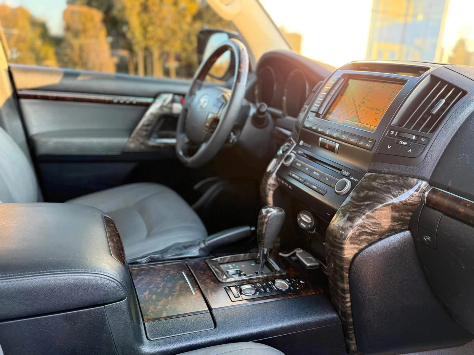 Toyota Land cruiser V8 4.5D | Mobile.bg � ����������� 12