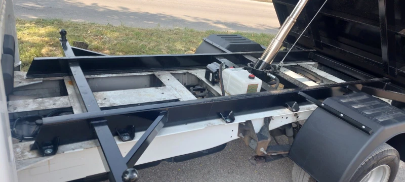 Ford Transit 2.2 TDCI  клима тристранен, снимка 5 - Бусове и автобуси - 50680457