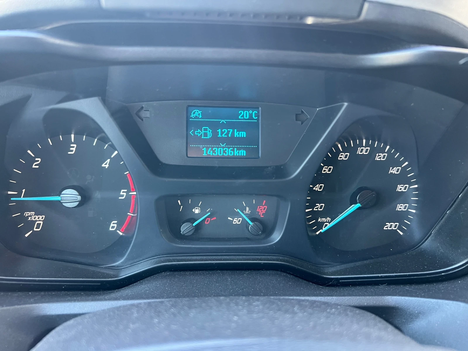 Ford Transit Custom 2.0TDCI Обслужен!!! 143.000км!!!, снимка 13 - Бусове и автобуси - 53824680