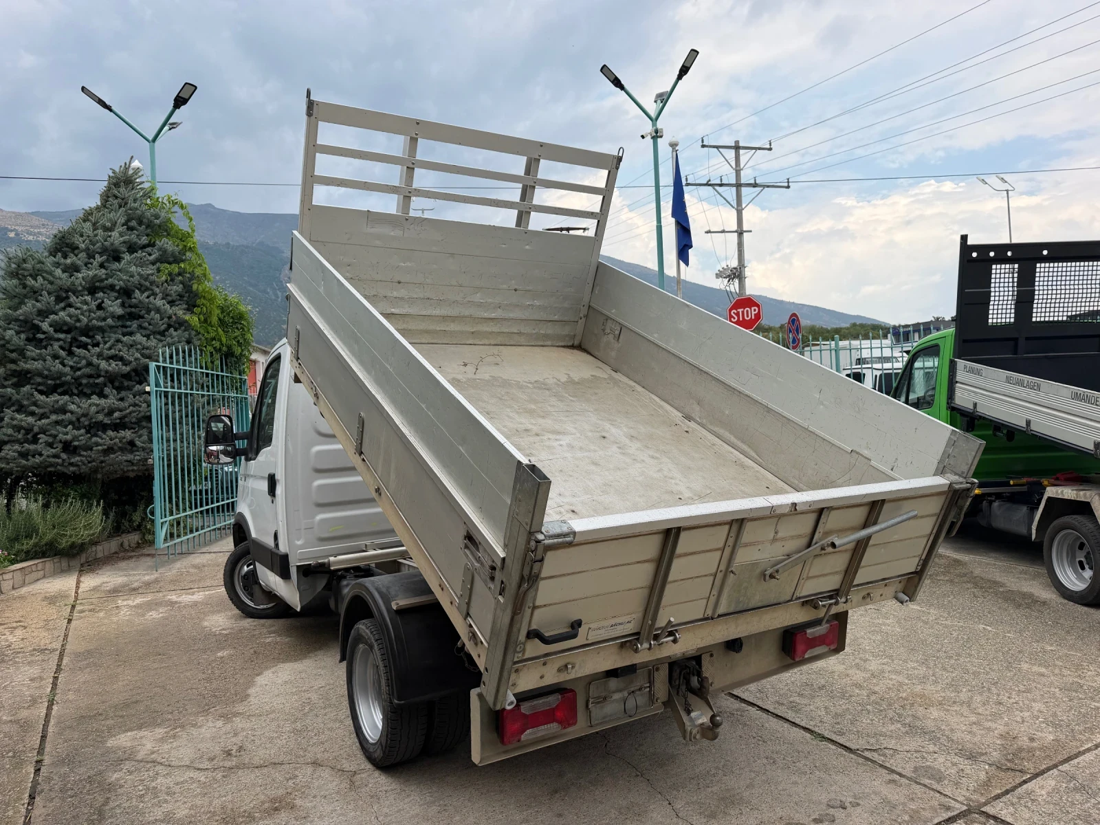 Iveco Daily 35C15* 3.0HPI* Тристранен самосвал* 2.90 метра кош, снимка 9 - Бусове и автобуси - 55588638