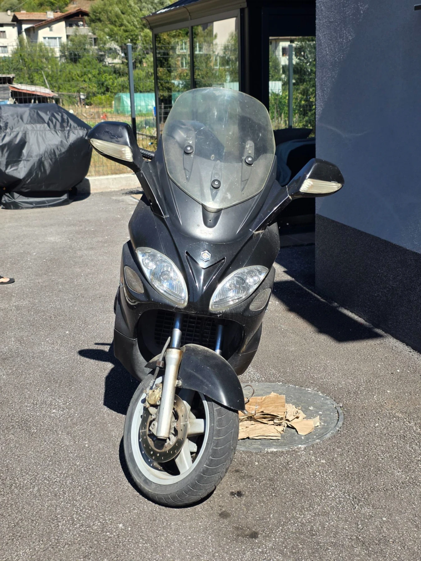 Piaggio X9