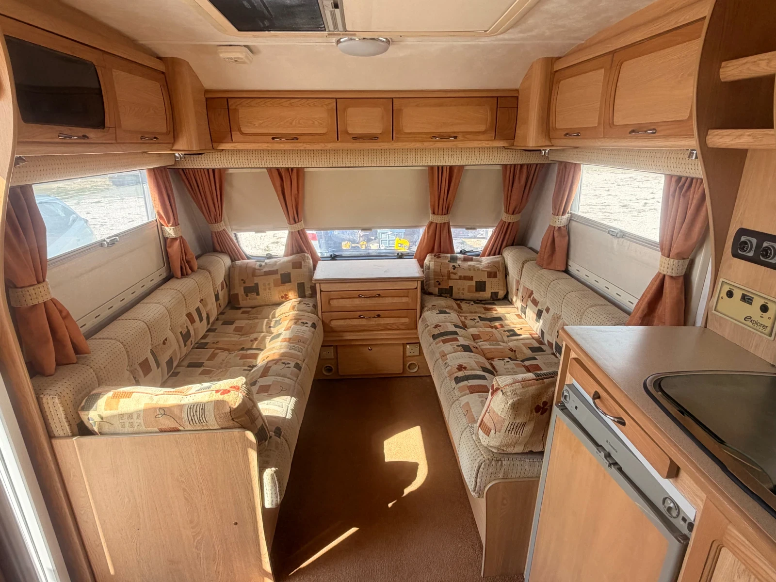 Каравана Eldis Odyssey 534 / 4, снимка 13 - Каравани и кемпери - 55404991