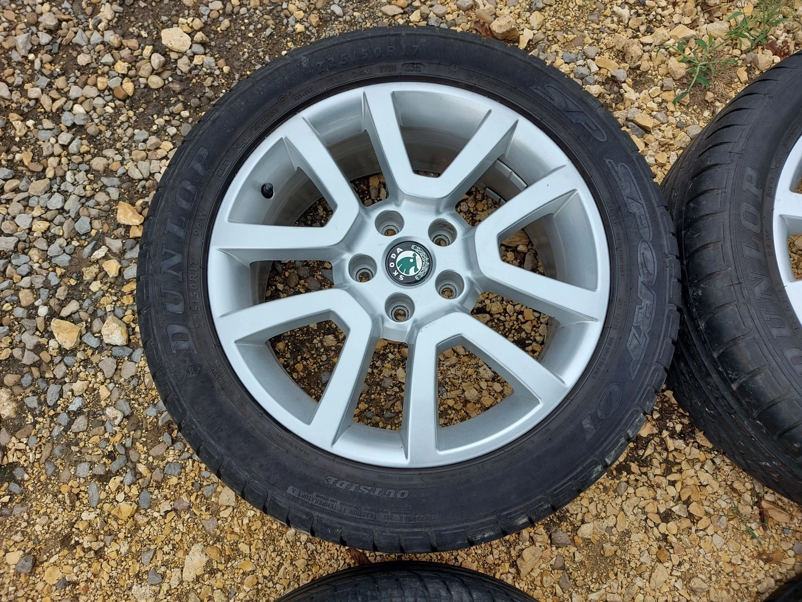    225/50R17  Skoda Yeti | Mobile.bg   4