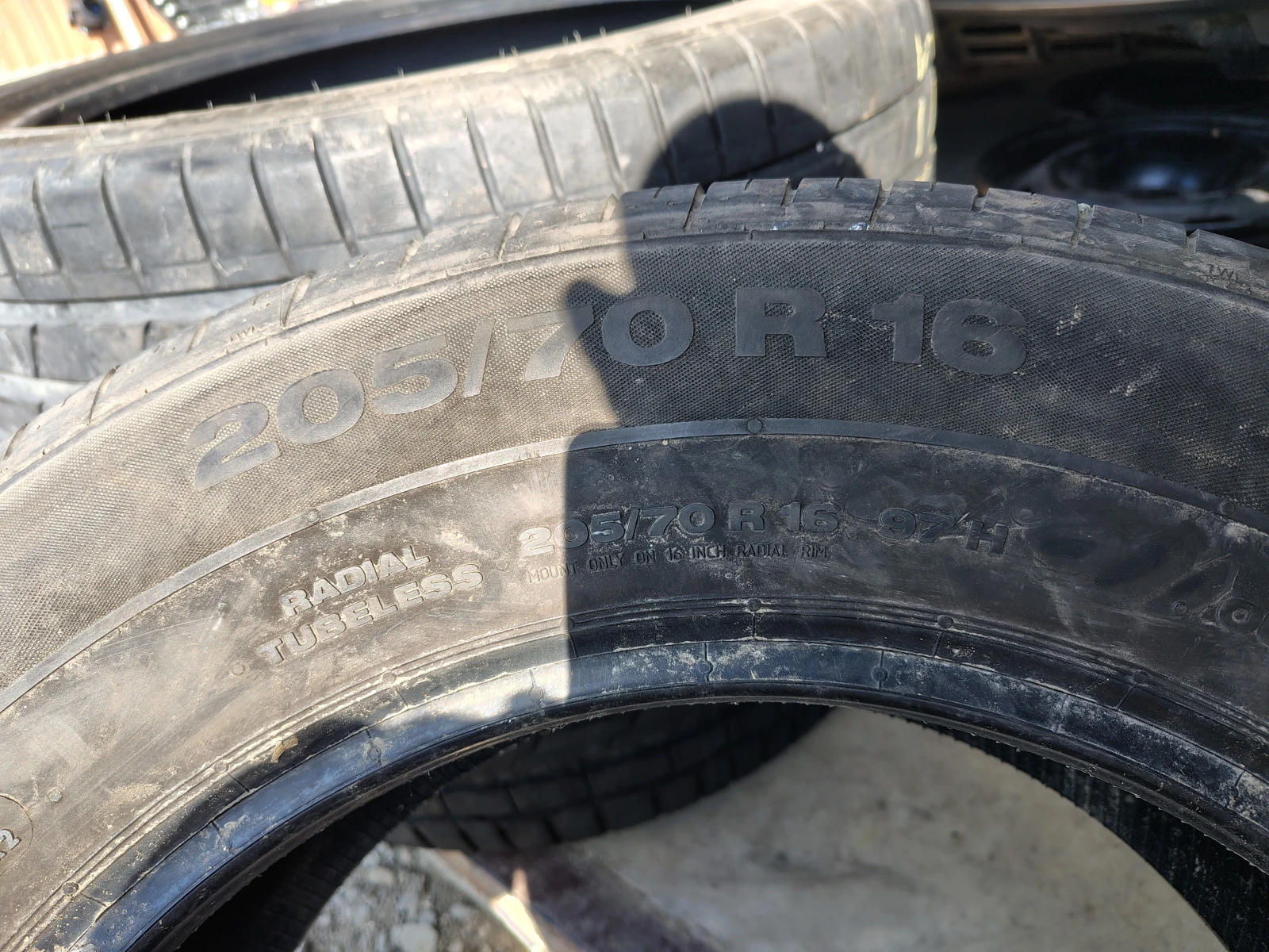 Гуми Летни 205/70R16, снимка 6 - Гуми и джанти - 55841881