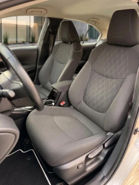 Toyota Corolla 1.8 Hybrid Executive, снимка 13