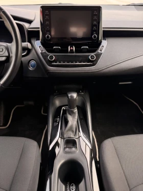 Toyota Corolla 1.8 Hybrid Executive, снимка 11