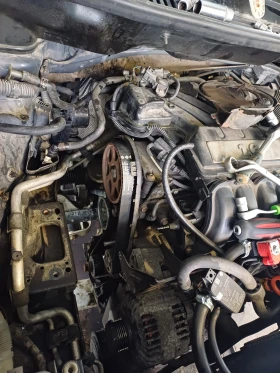 VW Touran 1.6I-102KC-Газ - 3700 € / 7236.57 лв. - 12127120 14