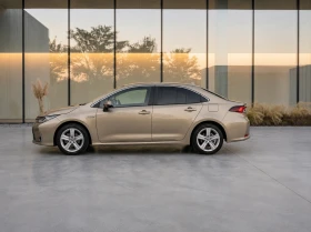 Toyota Corolla 1.8 Hybrid Executive | Mobile.bg � ����� ������ 4