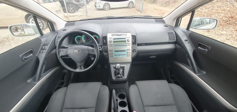 Toyota Corolla verso 2.2 D-4D 136к.с. Facelift , снимка 11 - Автомобили и джипове - 46274023