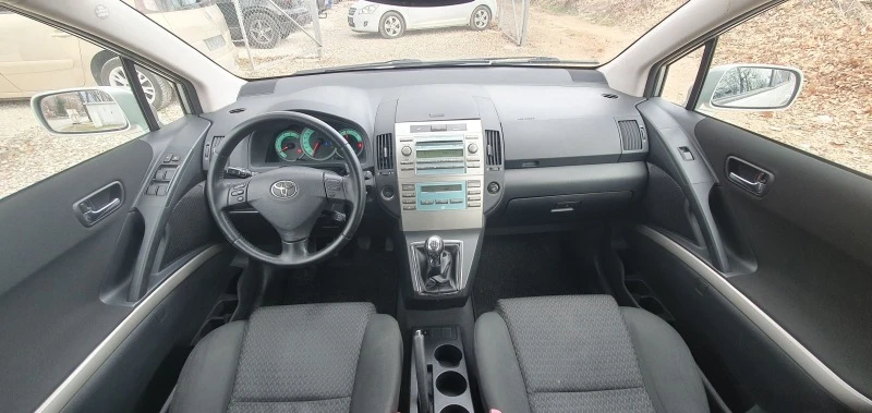 Toyota Corolla verso 2.2 D-4D 136к.с. Facelift , снимка 11 - Автомобили и джипове - 46656649