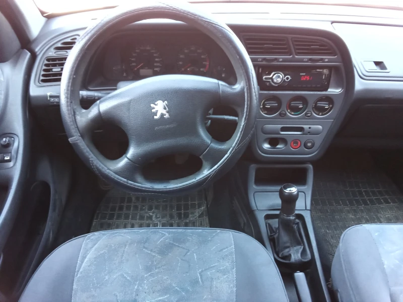 Peugeot 306 1.6i-89kc., снимка 9 - Автомобили и джипове - 47357572