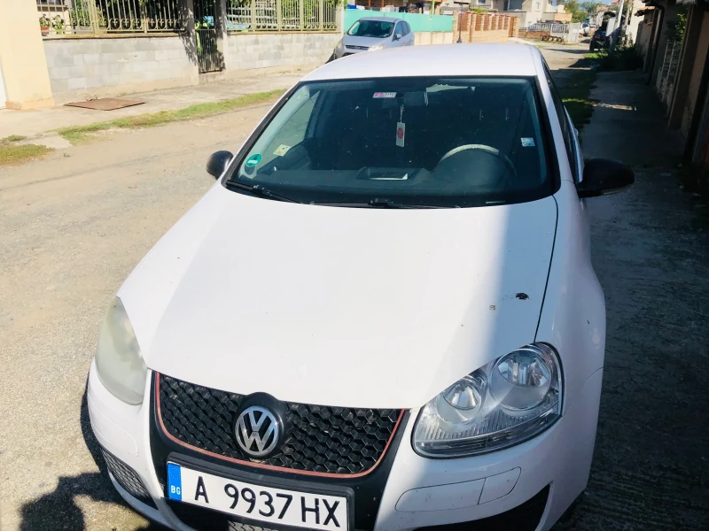 VW Golf, снимка 1 - Автомобили и джипове - 47684678