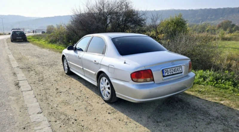 Hyundai Sonata 2.7 V6 173k.c. Газ.Инж., снимка 4 - Автомобили и джипове - 47883235