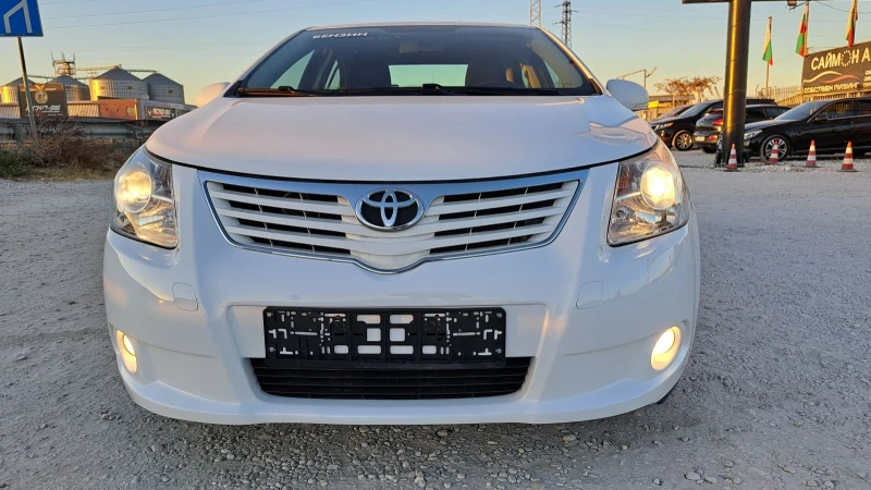 Toyota Avensis 1.8i/189000км/НАВИ/КАМЕРА/CRUIZE, снимка 5 - Автомобили и джипове - 47891273