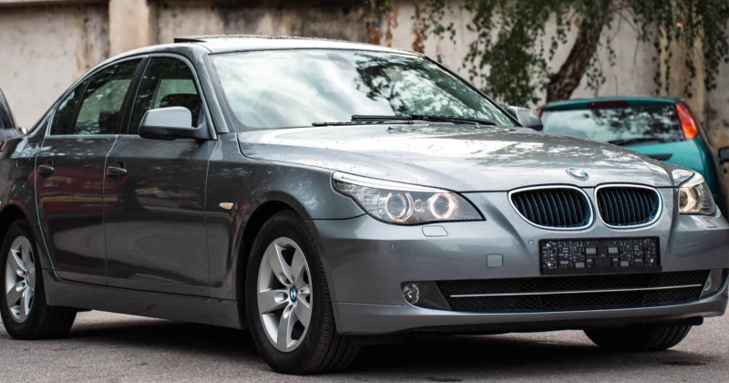 BMW 520 Facelift, снимка 4 - Автомобили и джипове - 48016814