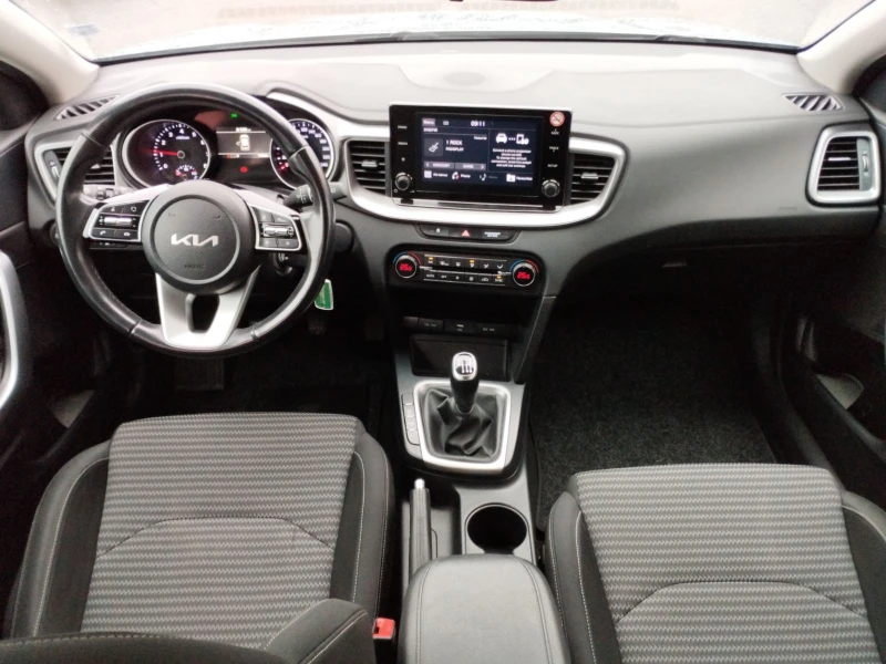 Kia XCeed 1.5 t Comfort, снимка 8 - Автомобили и джипове - 48330476