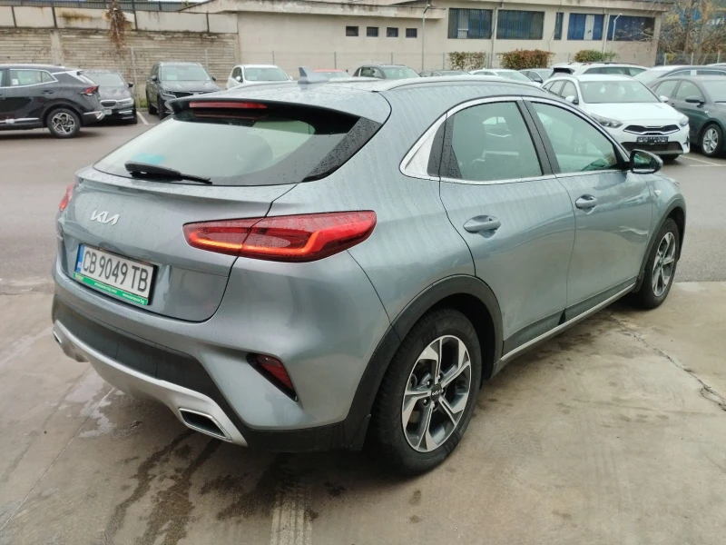 Kia XCeed 1.5 t Comfort, снимка 4 - Автомобили и джипове - 48330476