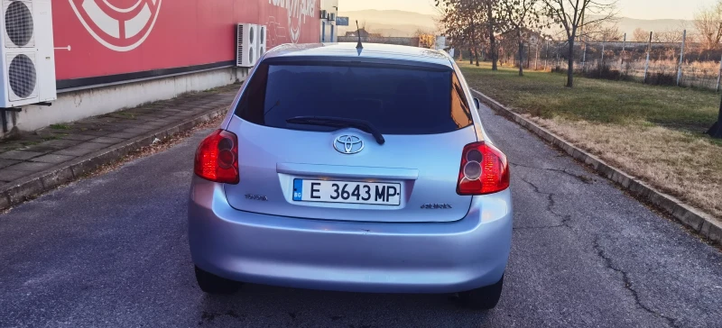 Toyota Auris, снимка 4 - Автомобили и джипове - 48574376