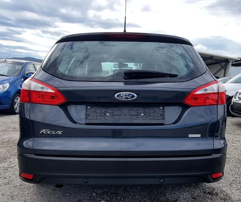 Ford Focus 1.0i ecobust 100k.c., снимка 5 - Автомобили и джипове - 51911306