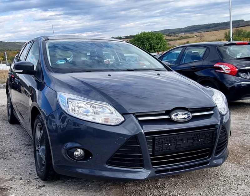 Ford Focus 1.0i ecobust 100k.c., снимка 3 - Автомобили и джипове - 51911306
