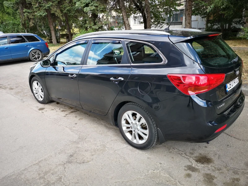 Kia Ceed 1.6GDI, снимка 4 - Автомобили и джипове - 51941485