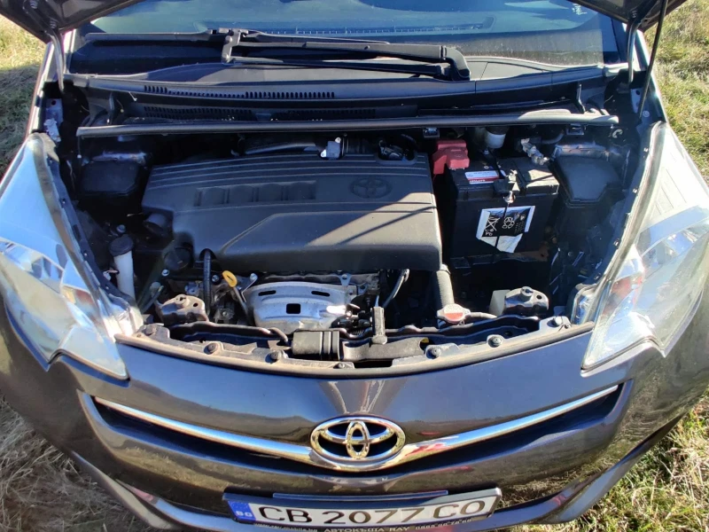 Toyota Verso S, снимка 8 - Автомобили и джипове - 52257381