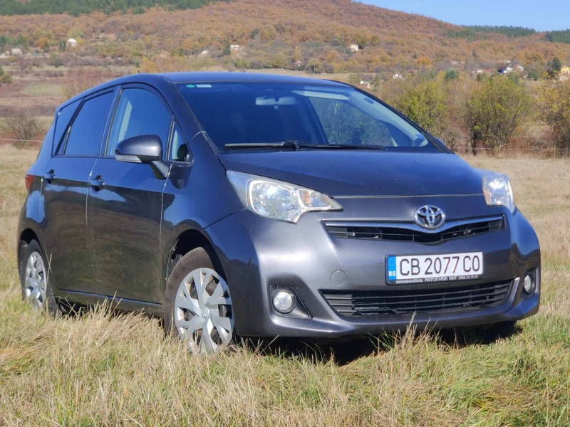 Toyota Verso S, снимка 6 - Автомобили и джипове - 52257381