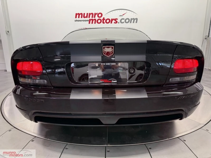 Dodge Viper SRT10 * * CARFAX * * АВТО КРЕДИТ * * , снимка 5 - Автомобили и джипове - 52657763