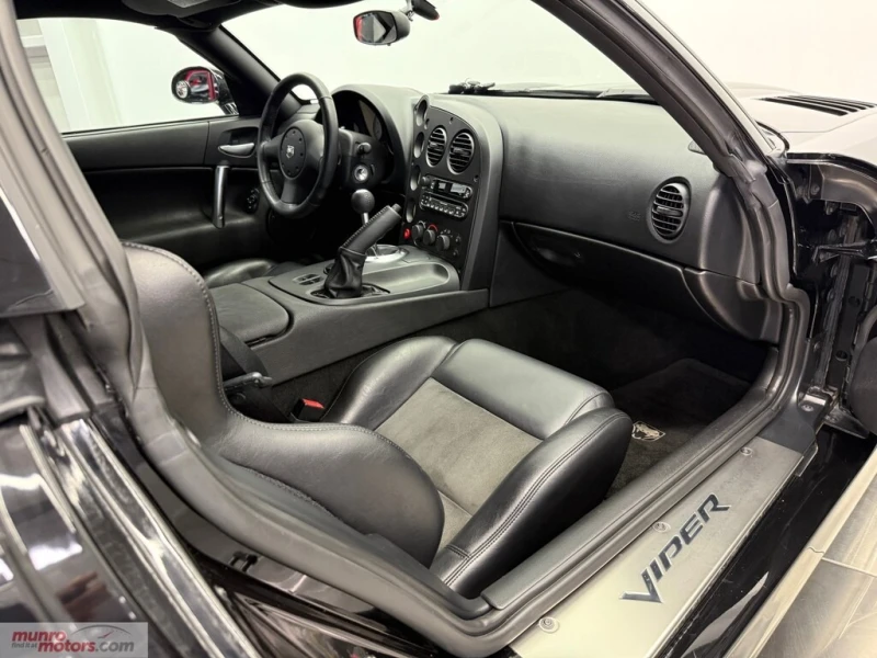 Dodge Viper SRT10 * * CARFAX * * АВТО КРЕДИТ * * , снимка 16 - Автомобили и джипове - 52657763