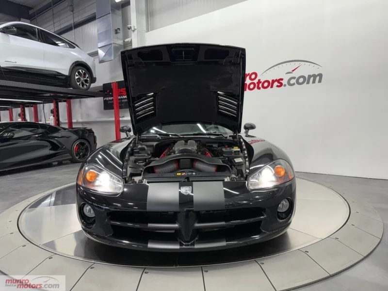Dodge Viper SRT10 * * CARFAX * * АВТО КРЕДИТ * * , снимка 8 - Автомобили и джипове - 52657763
