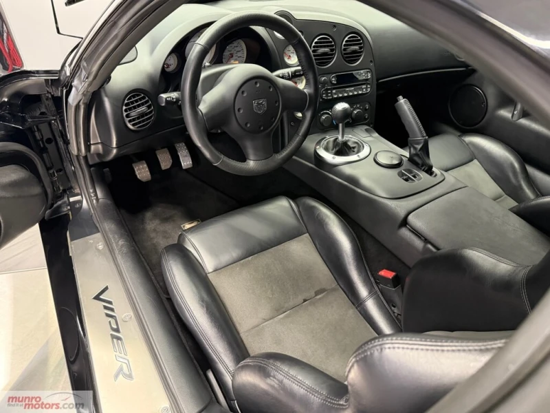 Dodge Viper SRT10 * * CARFAX * * АВТО КРЕДИТ * * , снимка 11 - Автомобили и джипове - 52657763