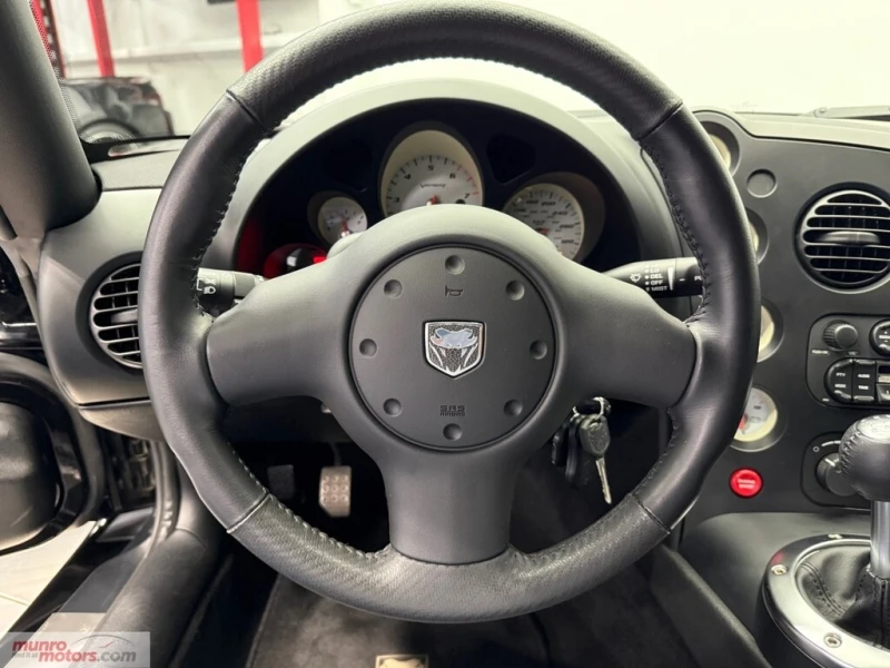 Dodge Viper SRT10 * * CARFAX * * АВТО КРЕДИТ * * , снимка 12 - Автомобили и джипове - 52657763