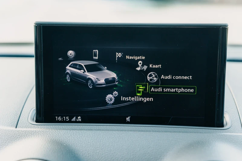 Audi A3 30TDI, Digital, MATRIX, кожа, LED, euro6, снимка 17 - Автомобили и джипове - 52939159