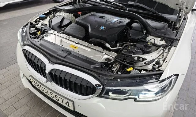 BMW 330 e M Sport | ЗАДНА КАМЕРА | ШИБЕДАХ | HEAD-UP, снимка 5 - Автомобили и джипове - 53984732