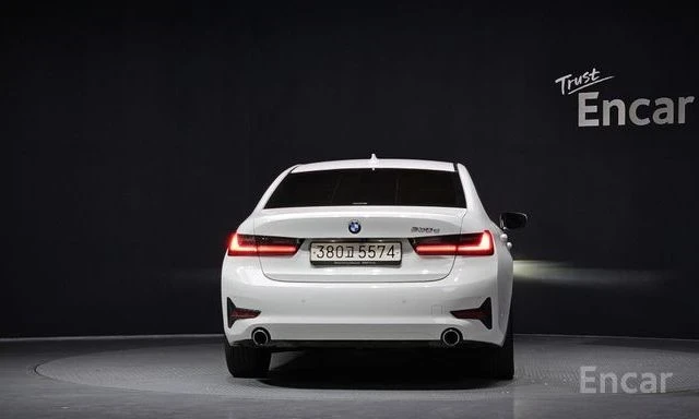 BMW 330 e M Sport | ЗАДНА КАМЕРА | ШИБЕДАХ | HEAD-UP, снимка 4 - Автомобили и джипове - 53984732