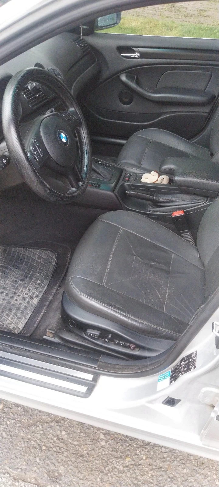 BMW 330, снимка 6 - Автомобили и джипове - 54910117