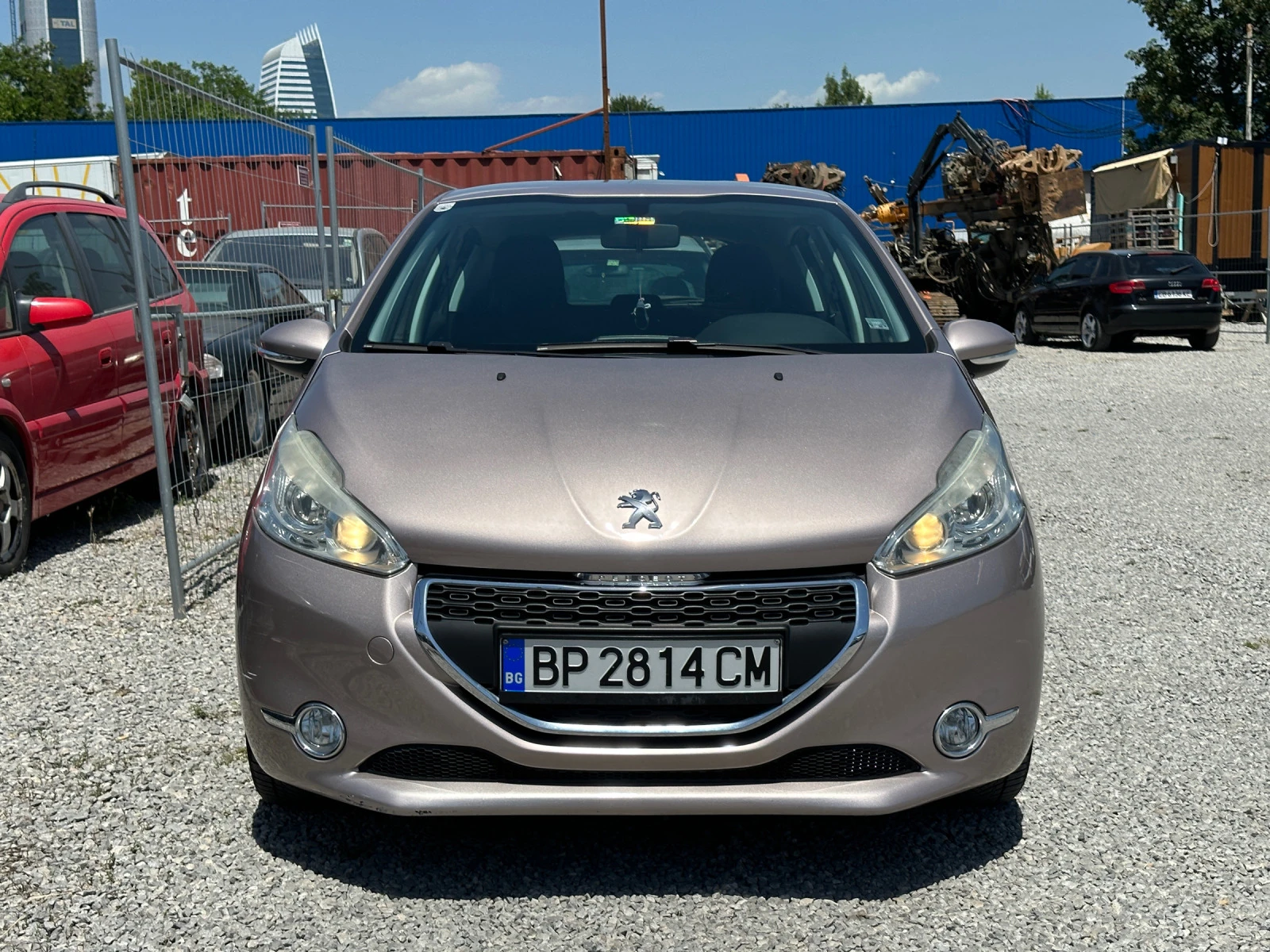 Peugeot 208 1.4  - изображение 6