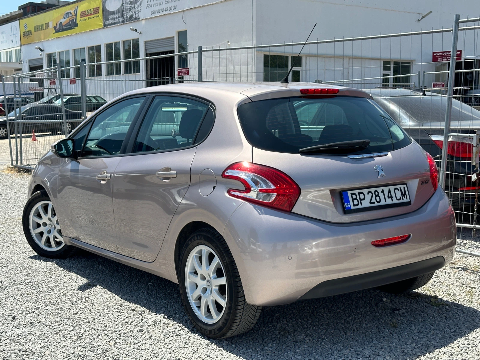 Peugeot 208 1.4  - изображение 2