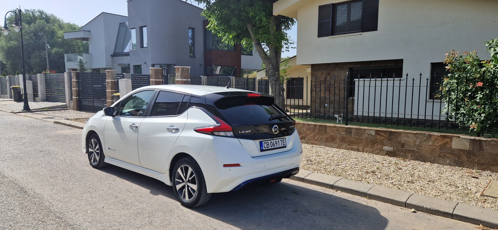 Nissan Leaf   - изображение 4