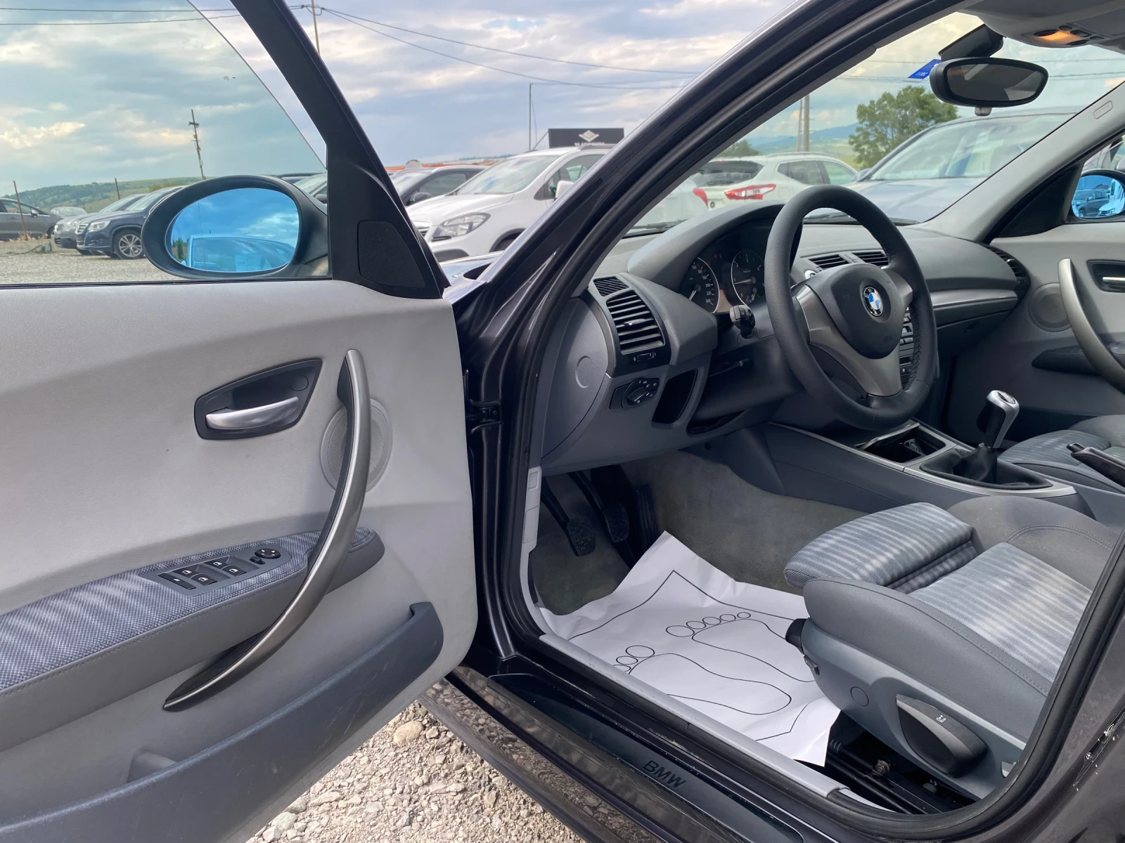 BMW 118 2005 118D EVRO4  - изображение 8