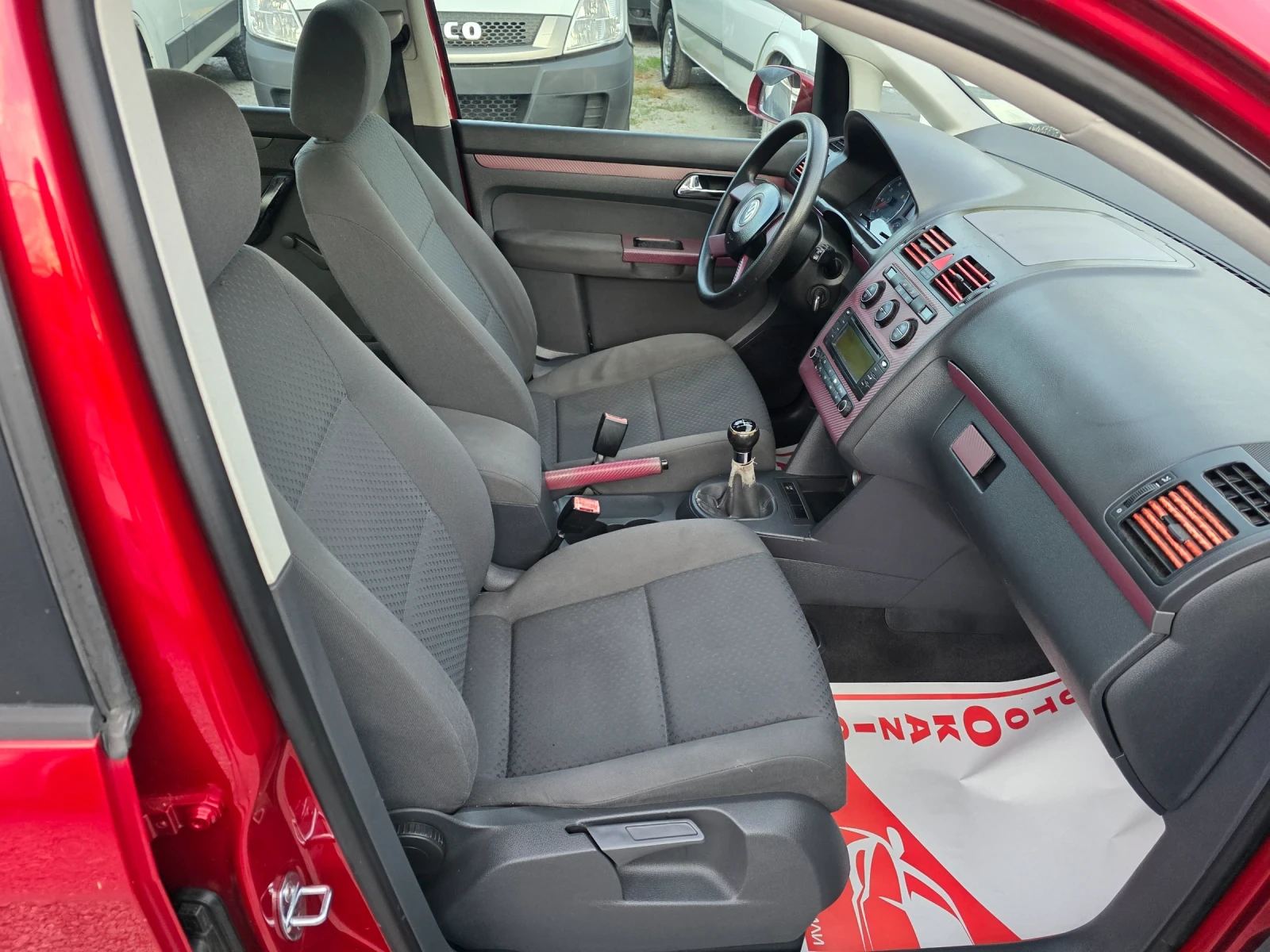 VW Touran 1.6 6ск. - изображение 10