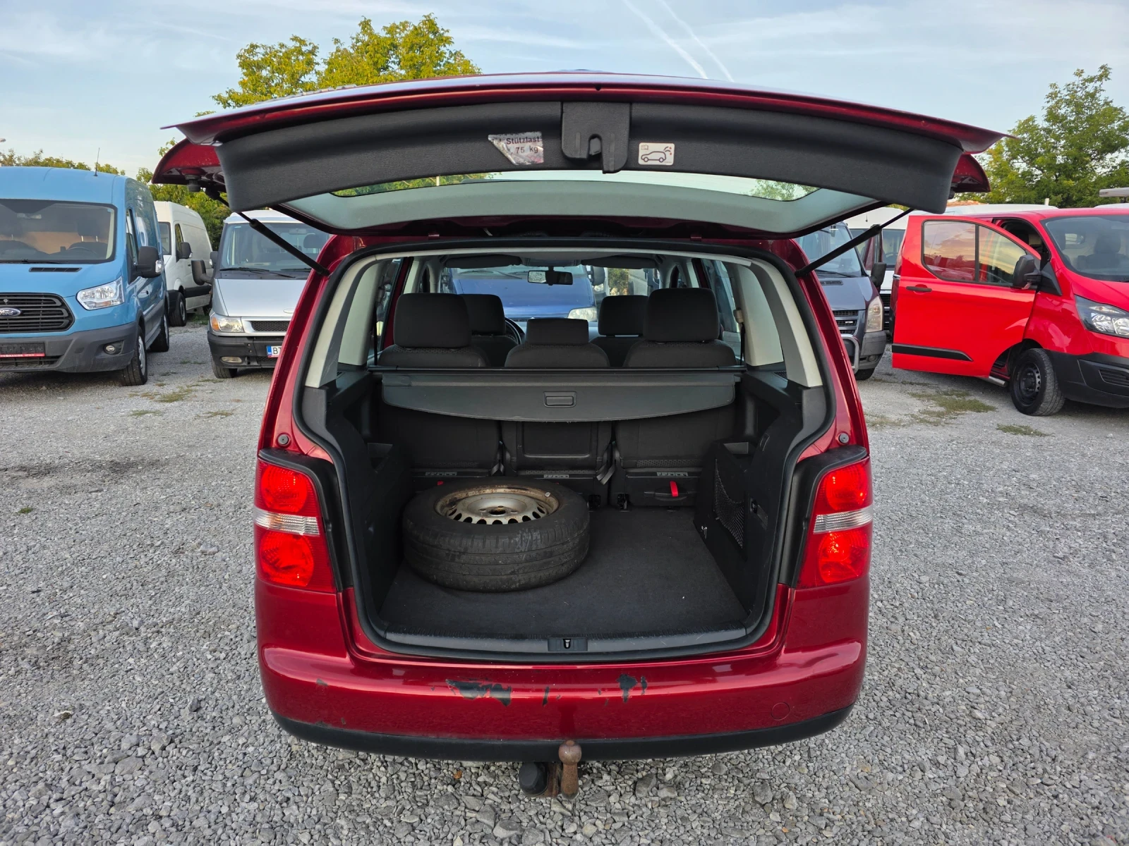 VW Touran 1.6 6ск. - изображение 8