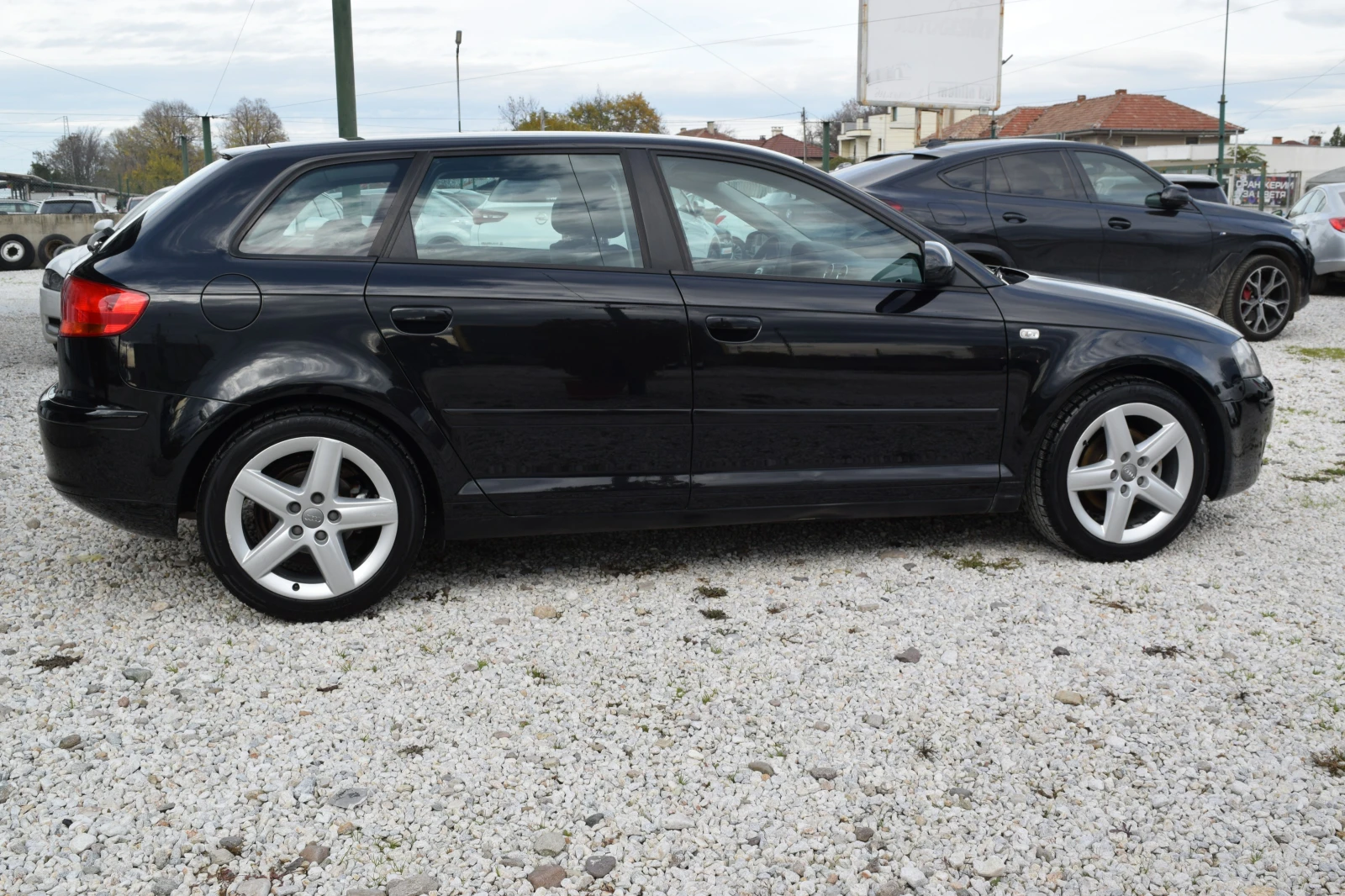 Audi A3 2.0 tdi Sportback* Автоматик - изображение 8
