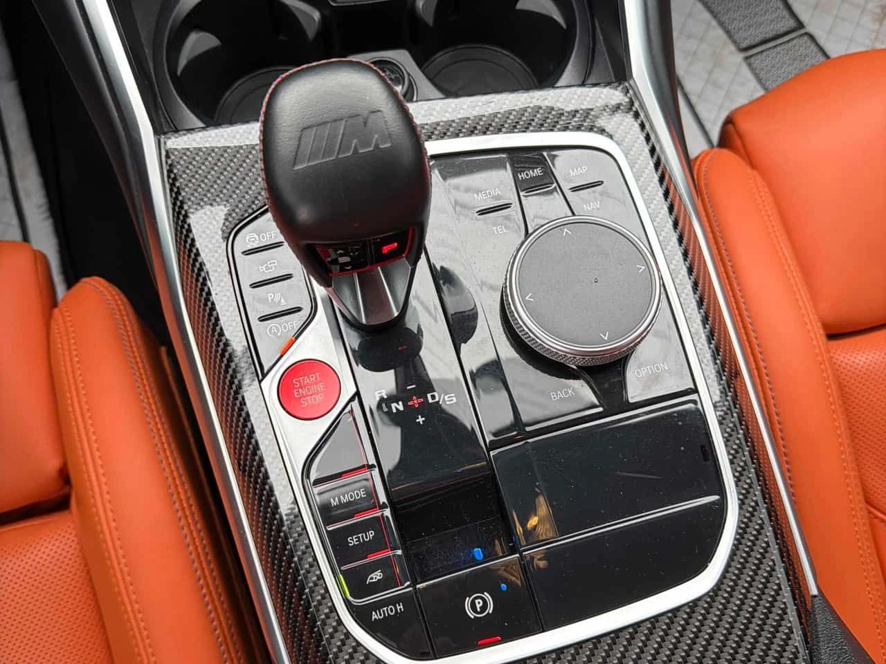 BMW M3 Competition xDrive  CARFAX, снимка 10 - Автомобили и джипове - 54209426