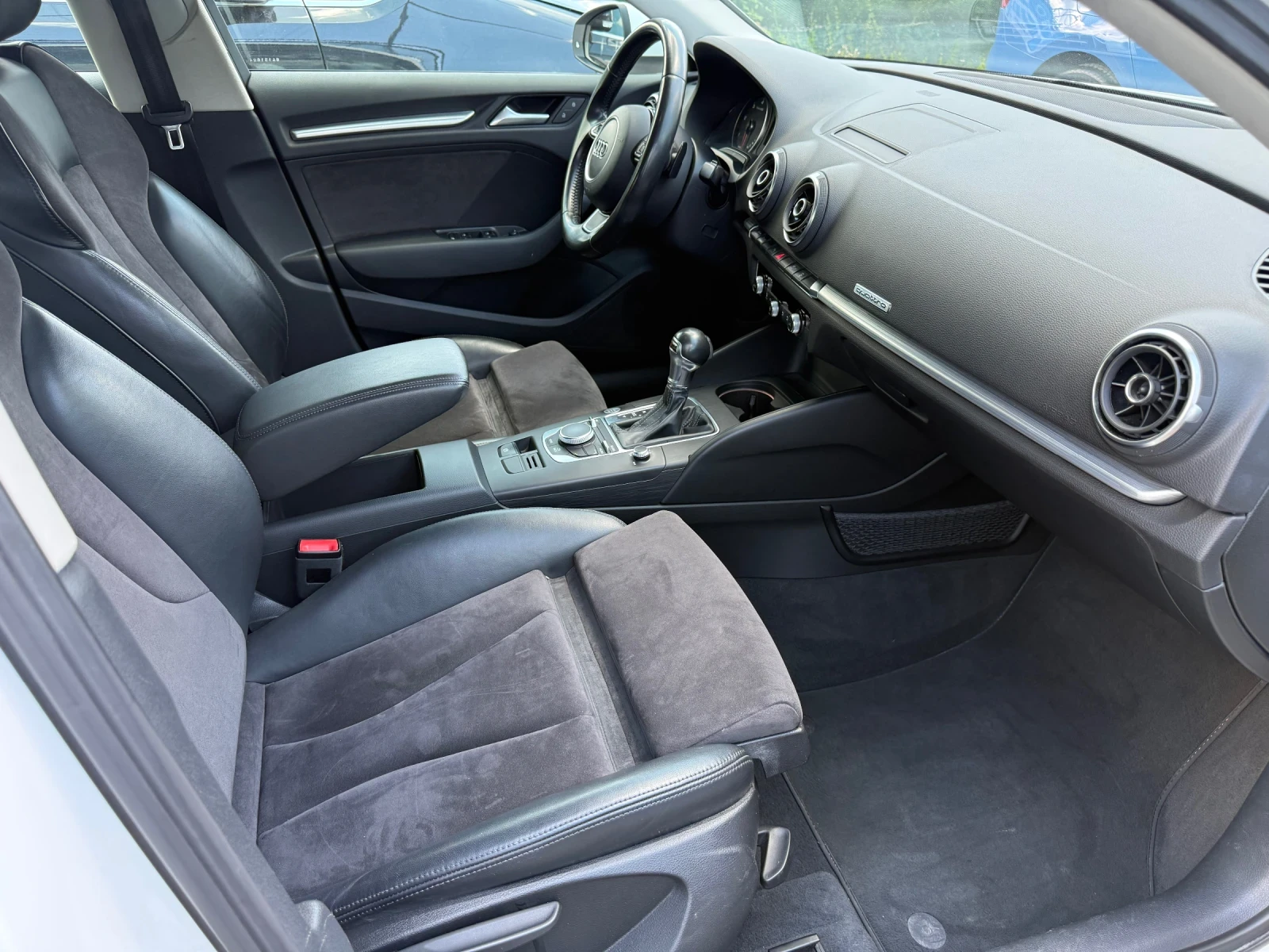 Audi A3 2.0TDI QUATTRO 184HP FULL! БЕЗ АНАЛОГ!, снимка 9 - Автомобили и джипове - 54692778