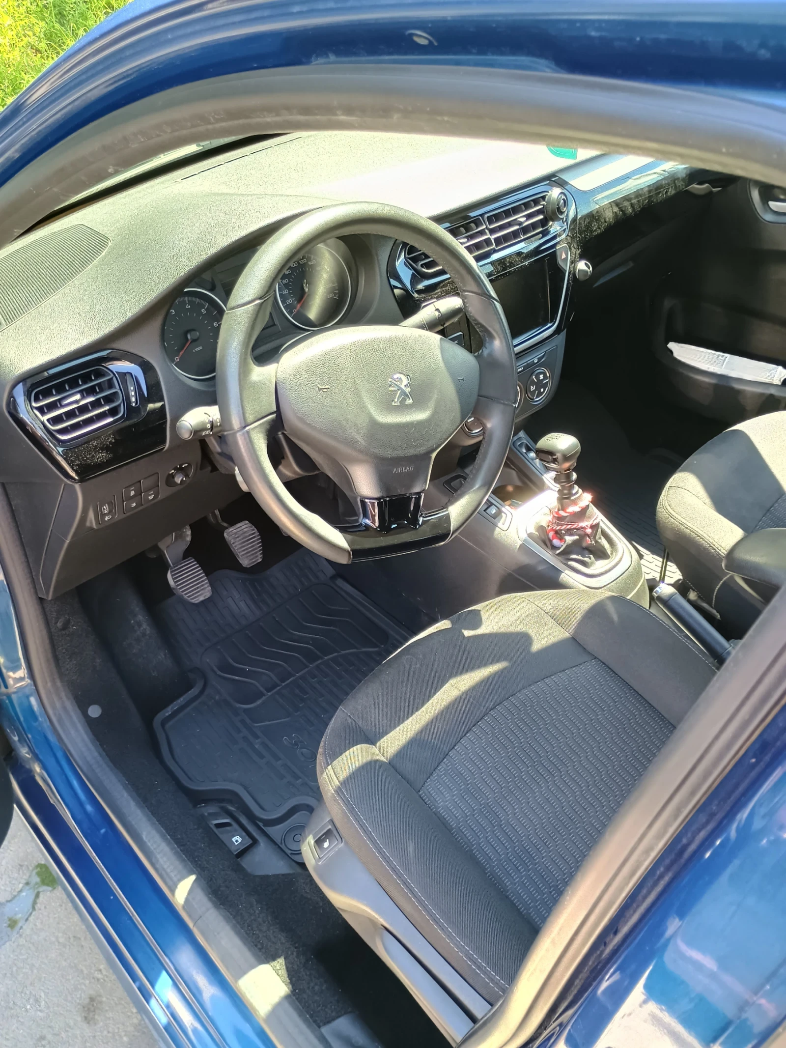 Peugeot 301 Allure, BlueHDI, снимка 13 - Автомобили и джипове - 54903664
