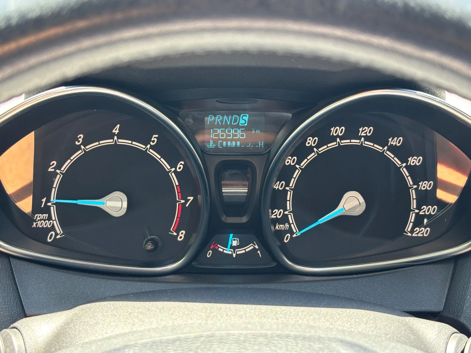 Ford Fiesta EcoBoost, снимка 17 - Автомобили и джипове - 55091856