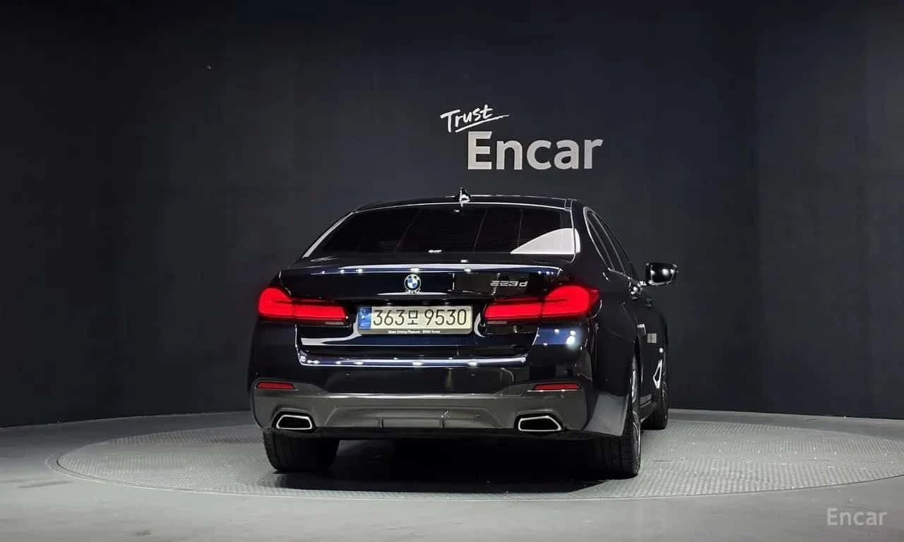 BMW 523 * 523d M Sport * ОПЦИЯ ЗА ФИНАНСИРАНЕ, снимка 4 - Автомобили и джипове - 55572155