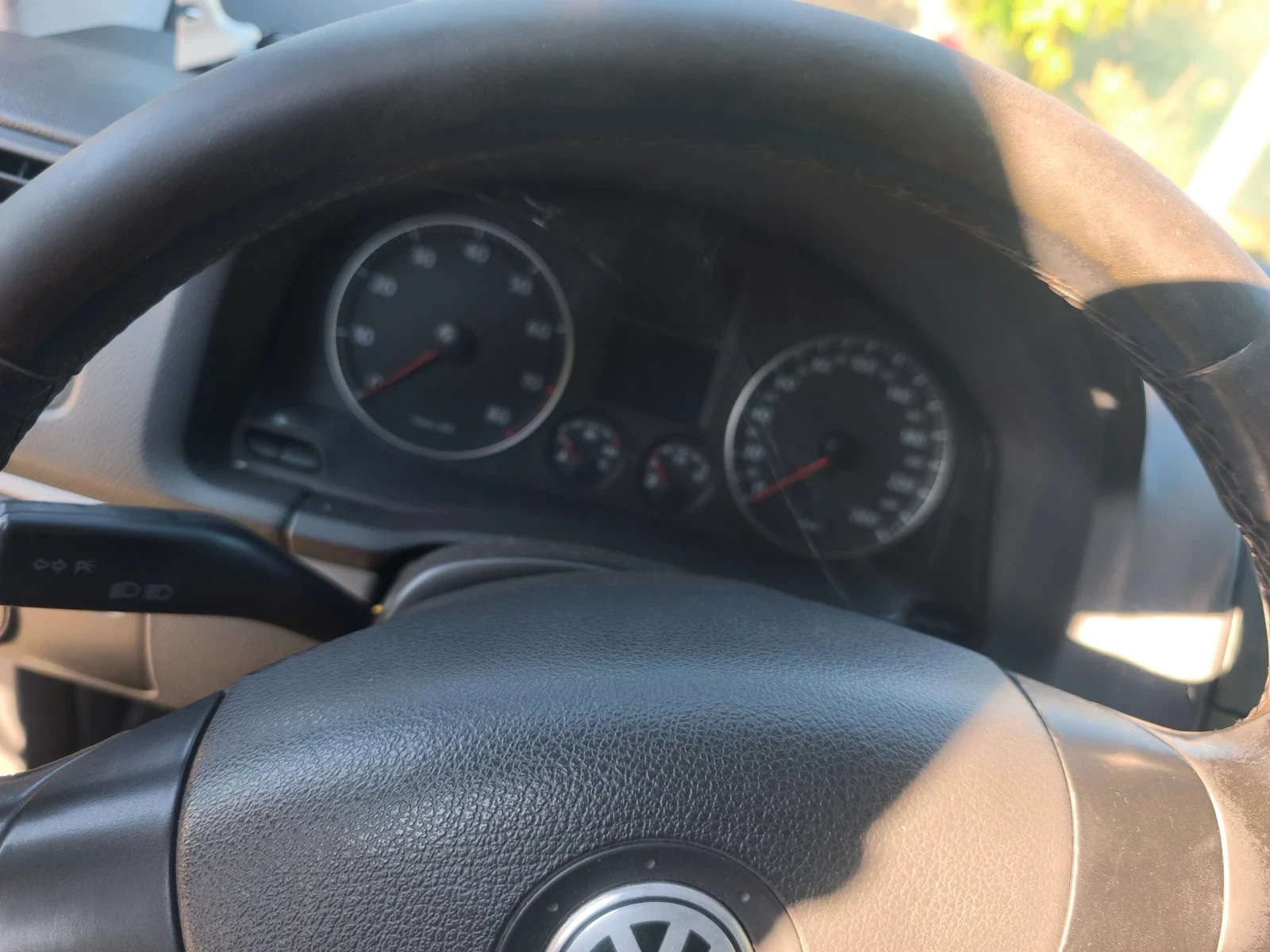 VW Golf 1.6 бензин, снимка 3 - Автомобили и джипове - 55992056