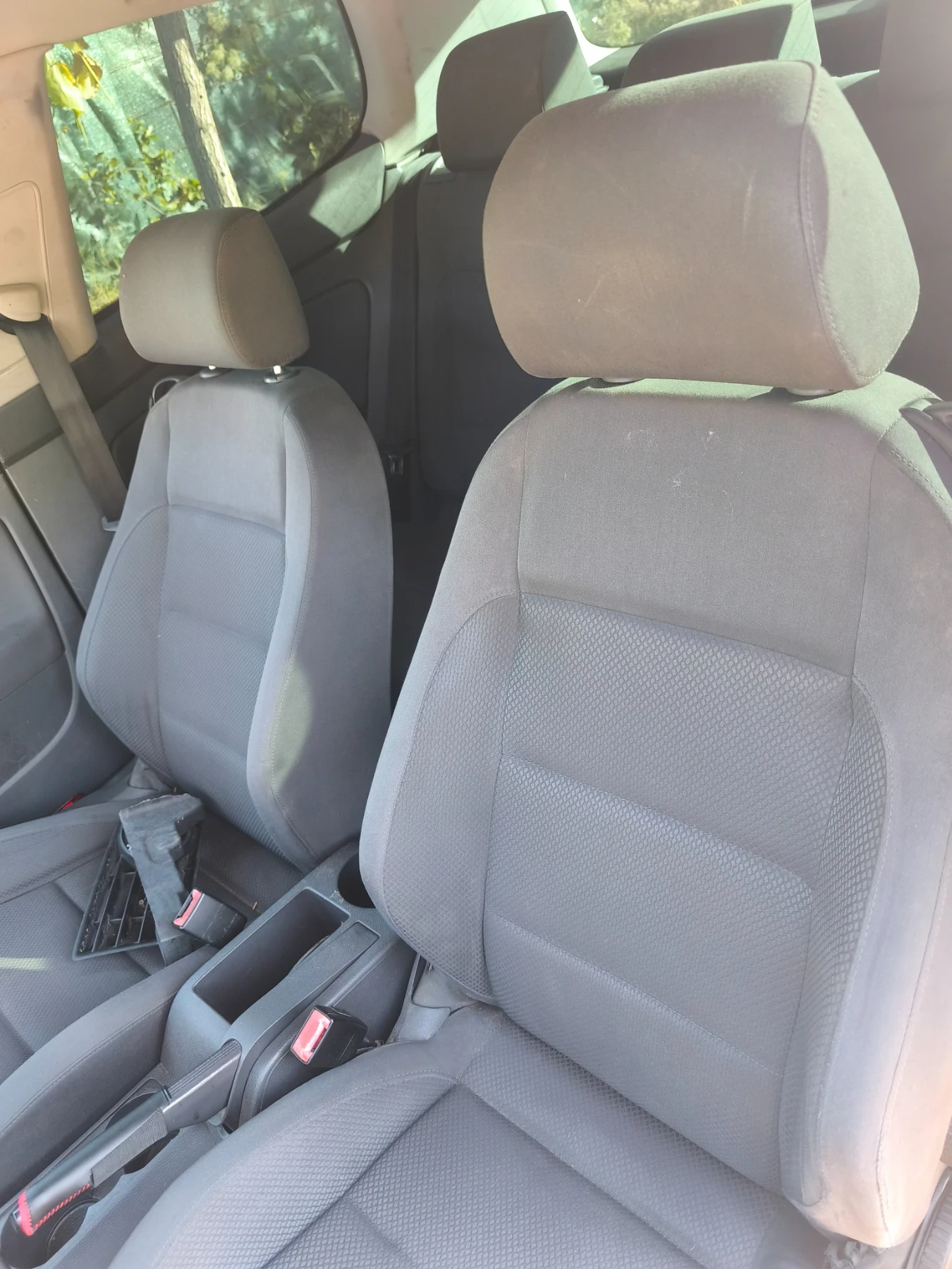 VW Golf 1.6 бензин, снимка 8 - Автомобили и джипове - 55992056